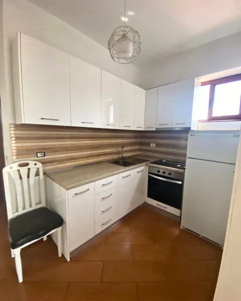 🏡 Apartament 1+1 na Sprzedaż – Lagjja 17- Durrës - Image 3