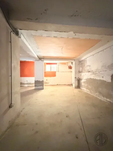 🏡 Komerční prostor na prodej – poblíž Muzea mučedníků Durrës - Image 2