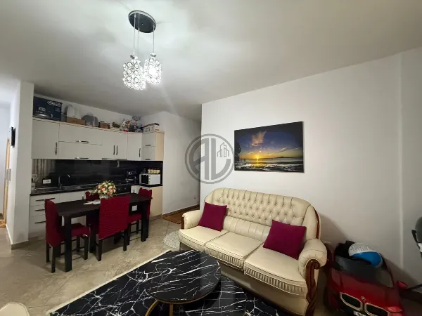Квартира 1+1 на Продаж – Shkëmbi i Kavajës, біля Coloseu - Image 3