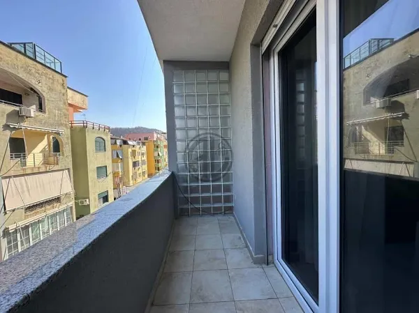 🌊 АПАРТАМЕНТ 1+1 З ВИДОМ НА МОРЕ – ПОРУЧ З ГОТЕЛЕМ MAJESTIC, DURRËS - Image 3