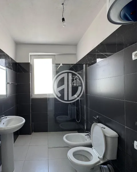 Byt 3+1+2 k pronájmu – Durrës, Spitali - Image 3