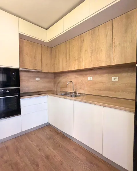 Квартира 2+1+2 зі складом на продаж – Qendër, Durrës - Image 2