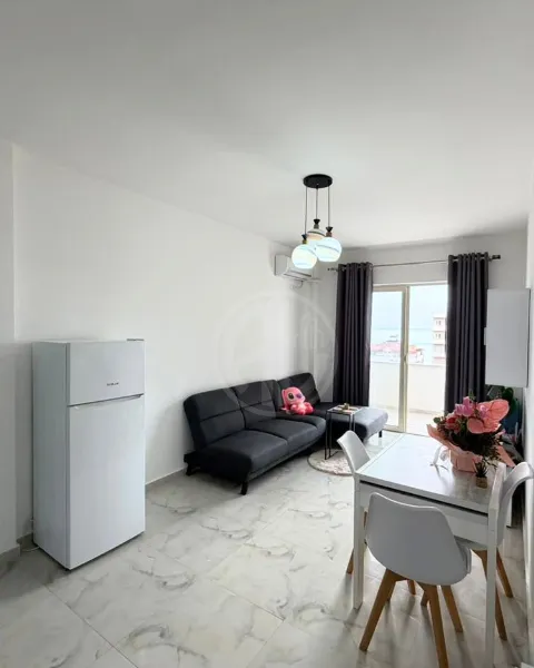 Byt 1+1 na prodej v Plazh, Durrës, výhled na moře