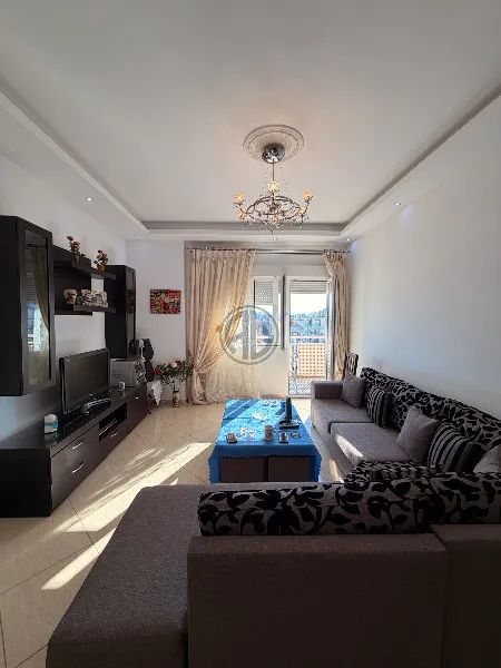 2+1 apartment with 2 balconies for Rent near the Martyrs' Museum, Durrës. - Image 3