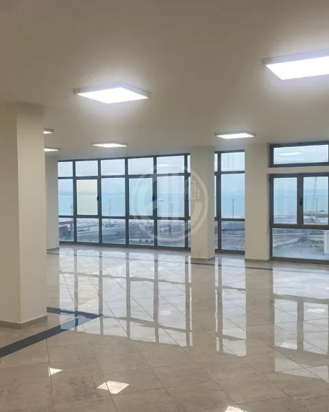 OBCHODNÍ PROSTORY K PRONÁJMU – VJEZD DO DURRËS - Image 2