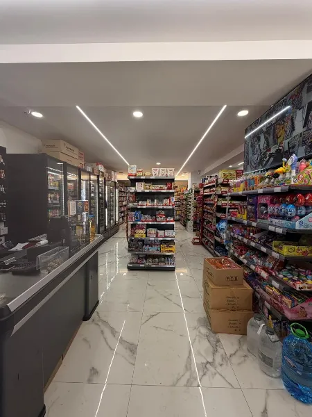 Продається Комерційне Приміщення + Активний Бізнес, Plazh Durres