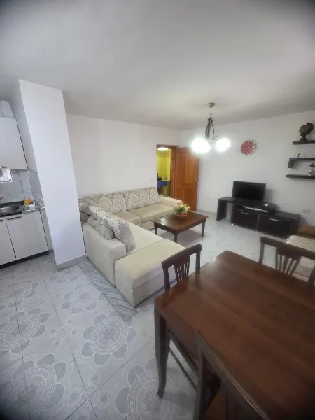 Квартира 1+1 з балконом біля Регіональної лікарні Durrës - Image 3