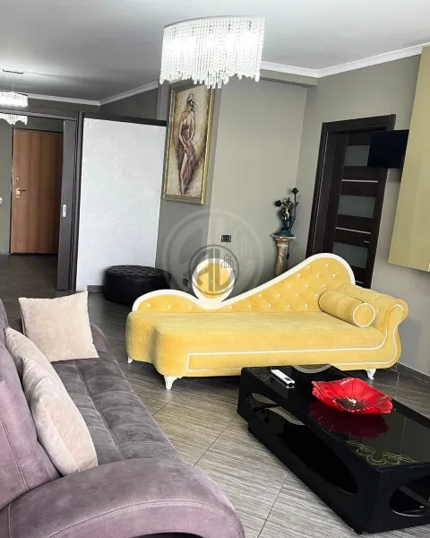 Квартира в оренду 2+1+2 Rruga Portit